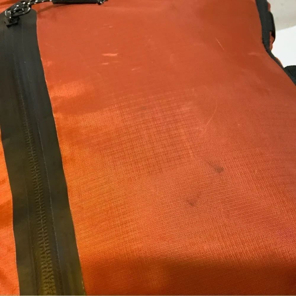 Oakley Outdoor Backpack Brick - Picture 11 of 15